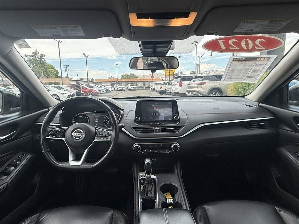 Used 2021 Nissan Altima 2.5 SR FWD image 17