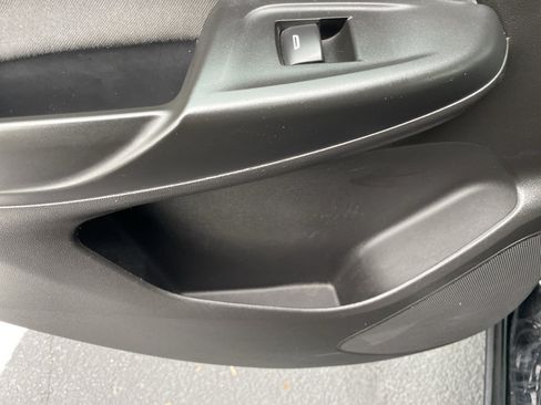 Certified 2023 Chevrolet Bolt EUV LT FWD image 37