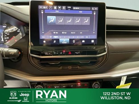 New 2026 Jeep Compass Limited AWD/4WD image 24