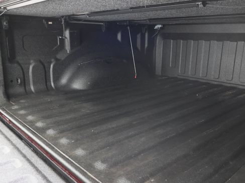 Used 2020 RAM 1500 Laramie AWD/4WD image 5