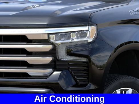 New 2026 Chevrolet Silverado 1500 High Country AWD/4WD image 11