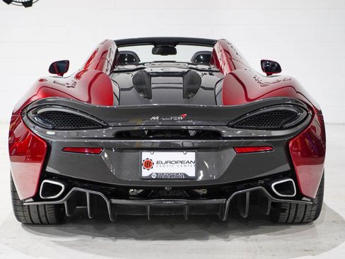 Used 2018 McLaren 570S Spider image 3