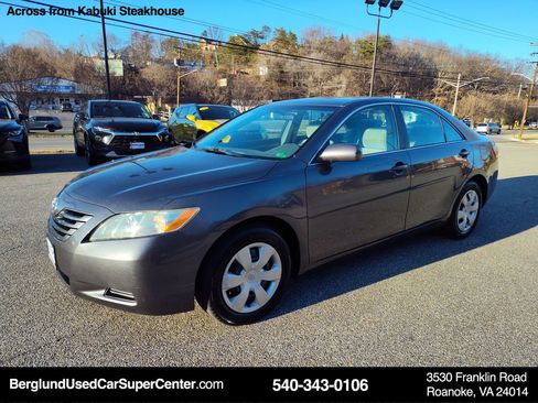 Used 2008 Toyota Camry LE image 8