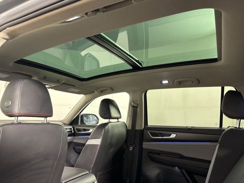 Used 2024 Volkswagen Atlas Peak Edition SEL image 23