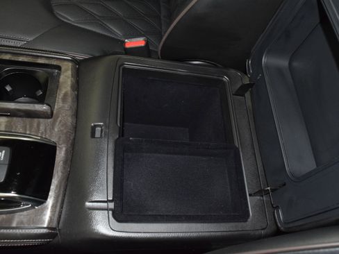 Used 2022 Nissan Armada Platinum w/ Captain's Chairs Package image 28