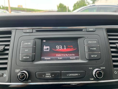 Used 2016 Kia Sedona EX FWD image 13