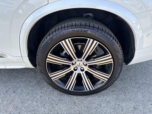 Used 2024 Volvo XC90 B5 Plus AWD/4WD image 6