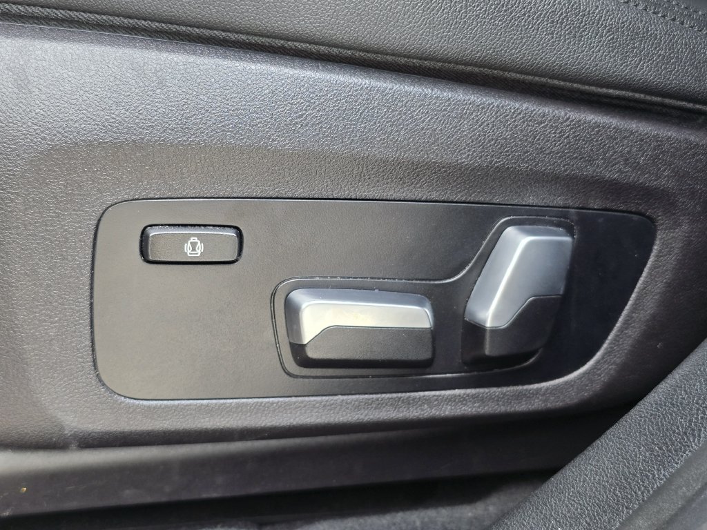 Used 2020 BMW X3 sDrive30i RWD image 22