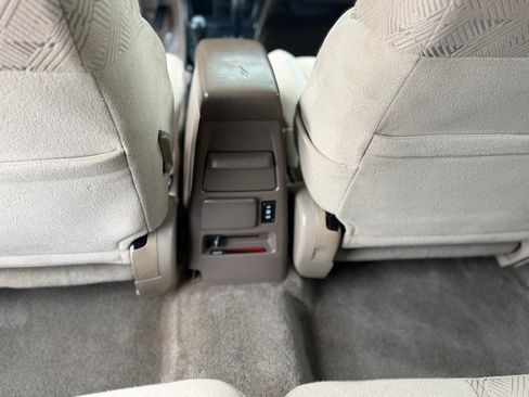 Used 2002 Toyota 4Runner SR5 image 29