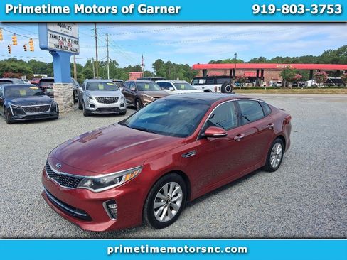 Used 2018 Kia Optima S w/ Panoramic Sunroof Package FWD image 1