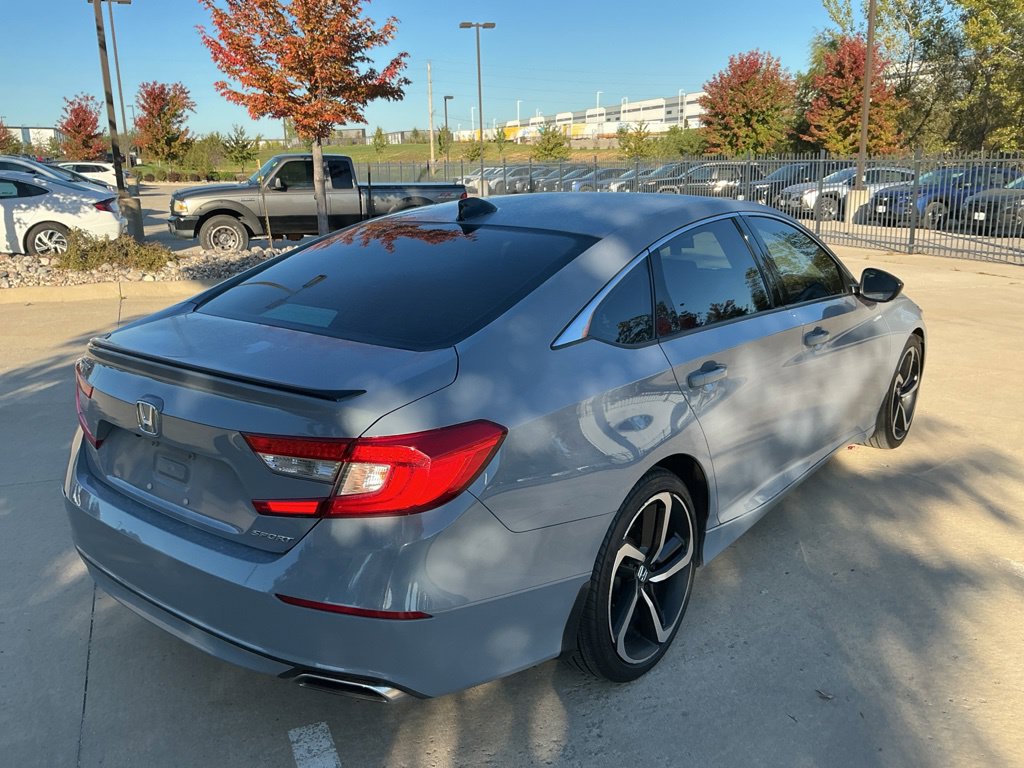 Used 2021 Honda Accord Sport image 12