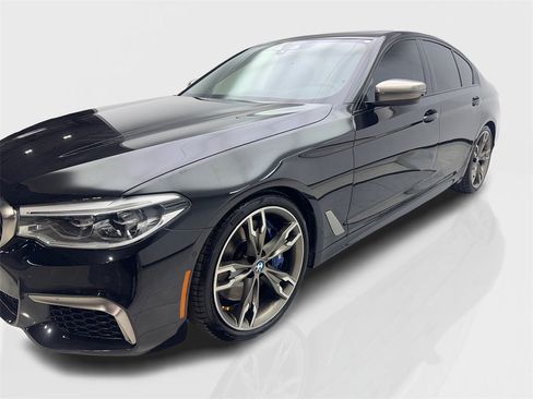 Used 2020 BMW M550i xDrive w/ Executive Package image 11
