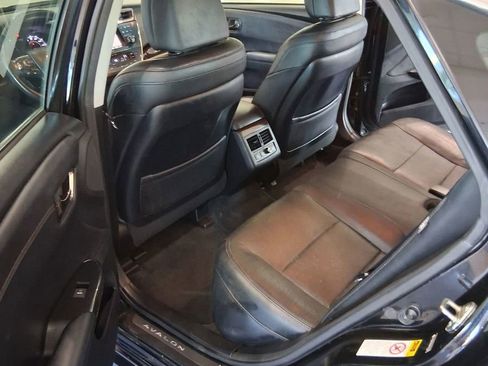 Used 2013 Toyota Avalon Limited image 16