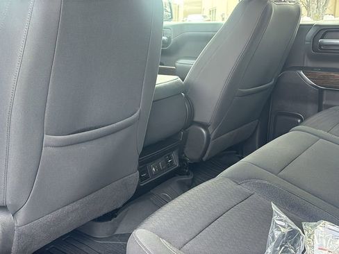 Used 2022 GMC Sierra 1500 Elevation w/ LPO, Elevation Black Package image 31