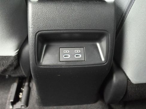 Used 2024 Toyota Corolla SE w/ SE Premium Package FWD image 12