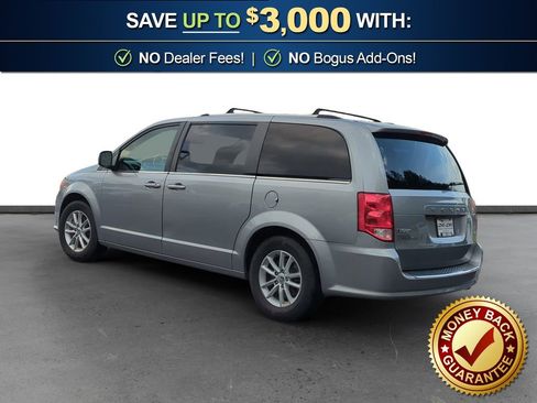 Used 2020 Dodge Grand Caravan SXT image 4