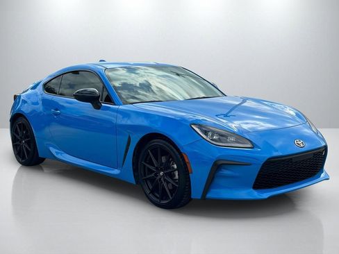 Used 2022 Toyota GR86 Premium image 3