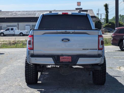 Used 2022 Ford F150 Lariat w/ Equipment Group 502A High AWD/4WD image 6