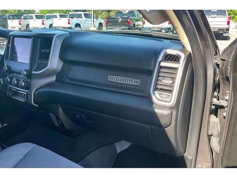 Used 2020 RAM 1500 Big Horn AWD/4WD image 18