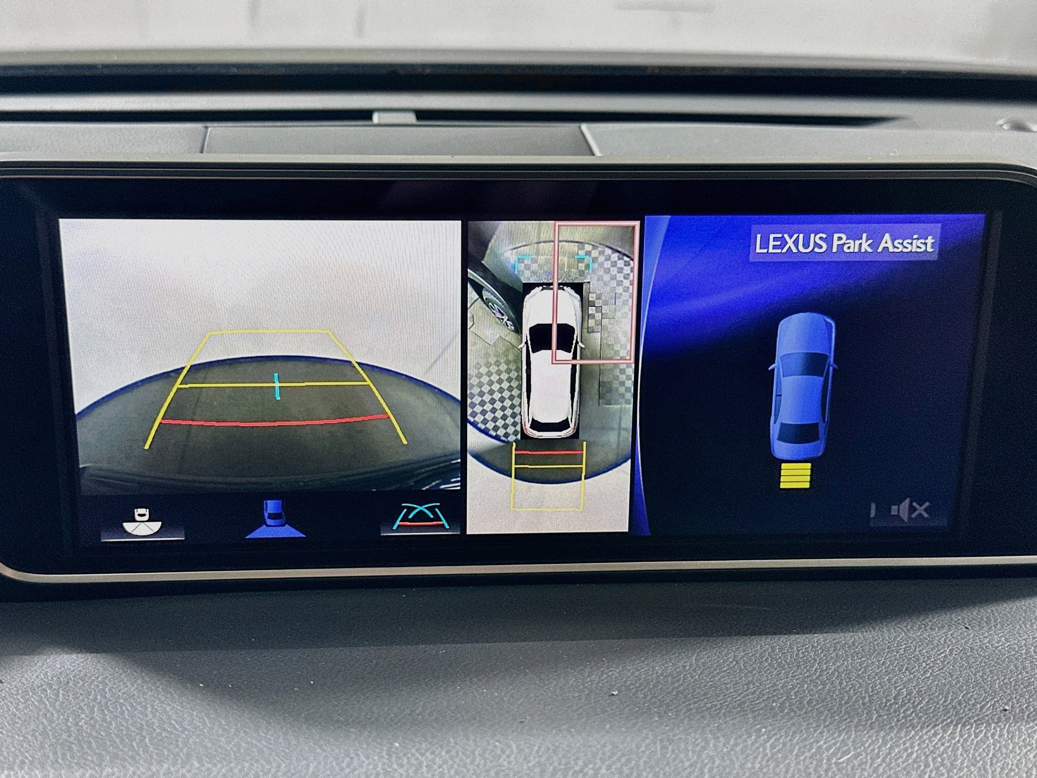 Used 2019 Lexus RX 350 AWD w/ Navigation Package image 23