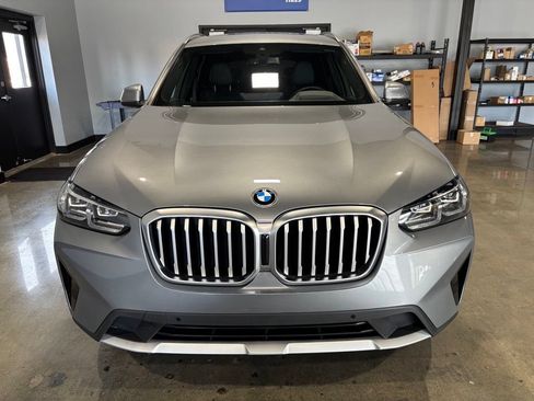 Used 2024 BMW X3 xDrive30i w/ Premium Package AWD/4WD image 3