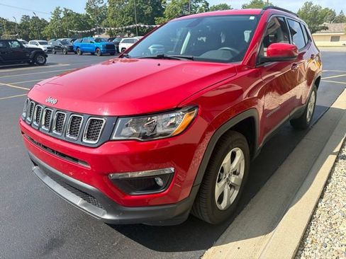 Used 2018 Jeep Compass Latitude AWD/4WD image 6