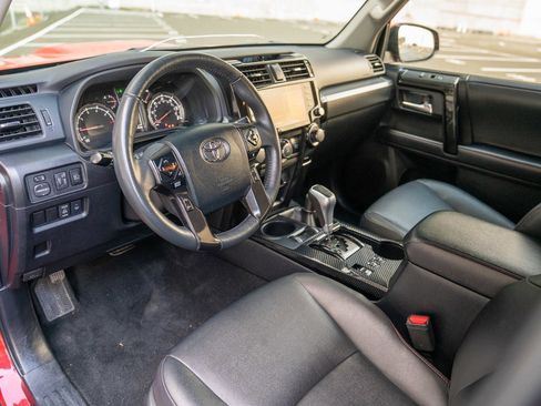 Used 2022 Toyota 4Runner TRD Off-Road Premium image 4