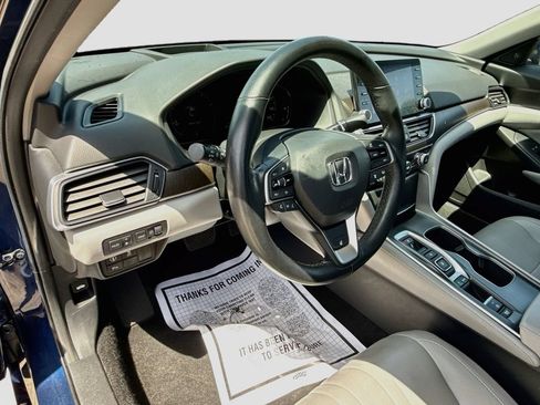 Used 2020 Honda Accord Touring image 10