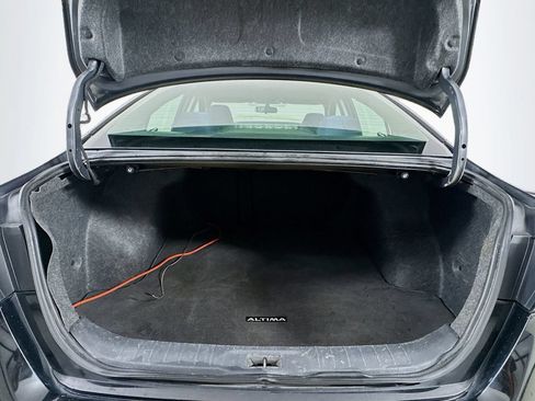 Used 2020 Nissan Altima 2.5 S FWD image 29