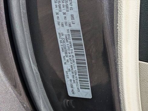 Used 2019 Chrysler Pacifica Touring-L Plus FWD image 23