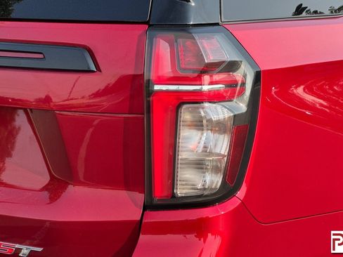 Certified 2023 Chevrolet Tahoe RST AWD/4WD image 35