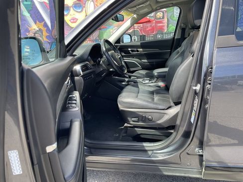 Used 2022 Kia Telluride EX w/ EX Premium Package AWD/4WD image 14