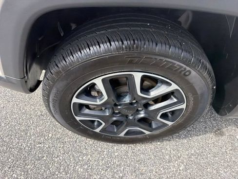 Used 2021 Jeep Compass Trailhawk AWD/4WD image 19