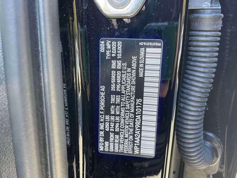 Used 2024 Porsche Cayenne Base image 19