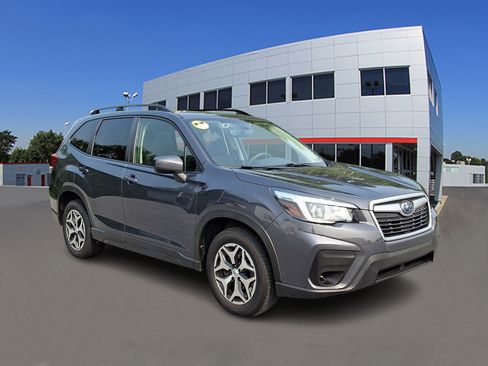 Used 2020 Subaru Forester Premium w/ Popular Package #1 AWD/4WD image 1