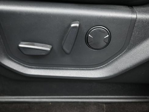 Used 2023 Ford Expedition XLT RWD image 32