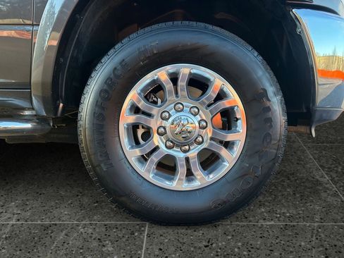 Used 2018 RAM 2500 Laramie w/ Convenience Group image 9