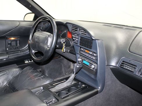 Used 1994 Chevrolet Corvette Coupe RWD image 22