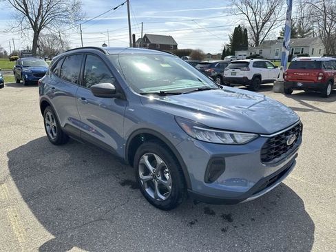 Used 2025 Ford Escape ST-Line image 11