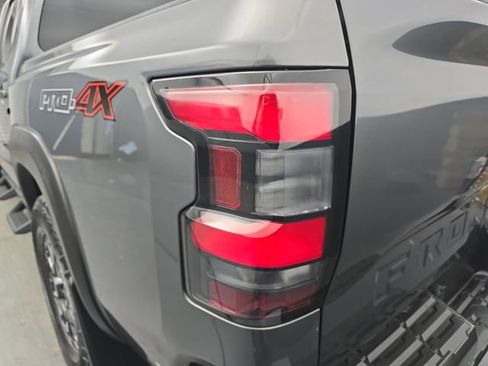 Used 2023 Nissan Frontier PRO-4X w/ Pro-4X Premium Package image 18