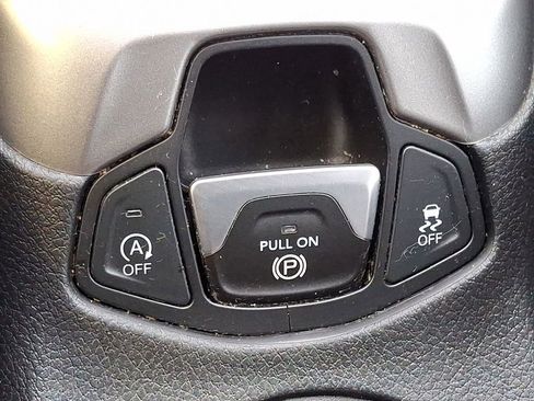 Used 2018 Jeep Compass Latitude w/ Popular Equipment Group image 26