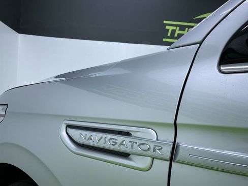 Used 2018 Lincoln Navigator L Reserve w/ Technology Package image 14