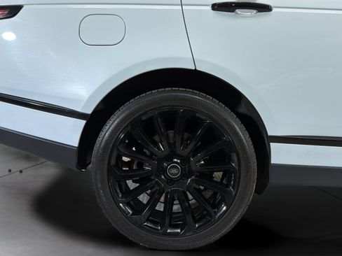 Used 2017 Land Rover Range Rover Supercharged AWD/4WD image 35