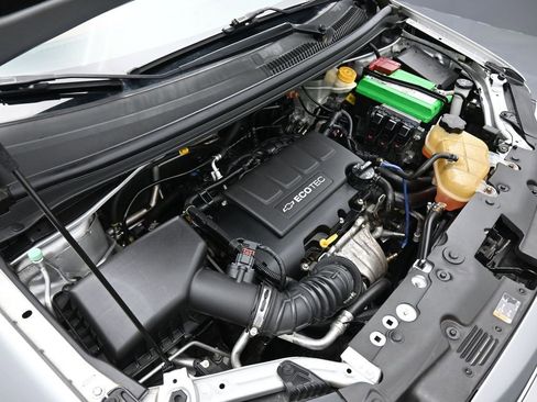 Used 2015 Chevrolet Sonic LTZ image 44