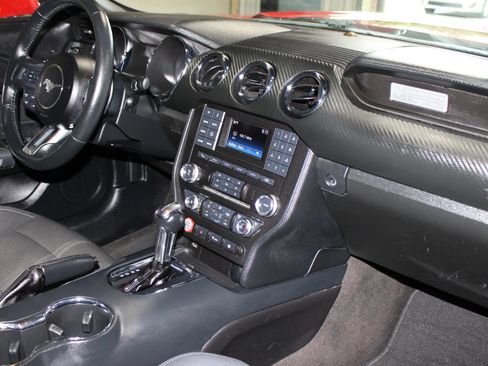 Used 2016 Ford Mustang Convertible w/ Equipment Group 051A RWD image 26