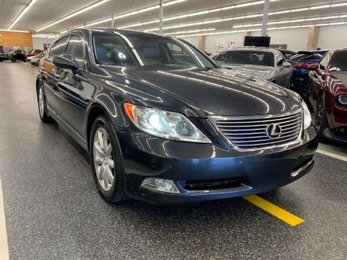 Used 2008 Lexus LS 460 L RWD image 4
