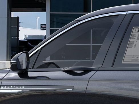 New 2026 Lincoln Nautilus Premier image 20