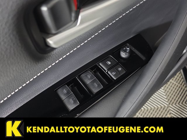 Certified 2025 Toyota Corolla Hatchback w/ SE Package FWD image 20