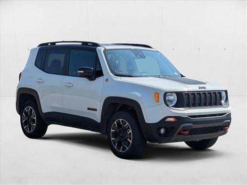 Used 2023 Jeep Renegade Trailhawk image 7
