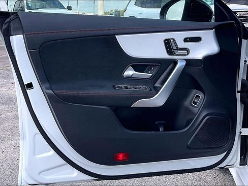 Used 2023 Mercedes-Benz CLA 250 image 17